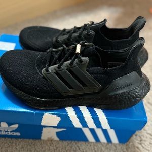 Adidas ultraboost all black size7